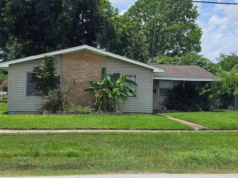 2029 Pech Rd, Houston, TX 77055