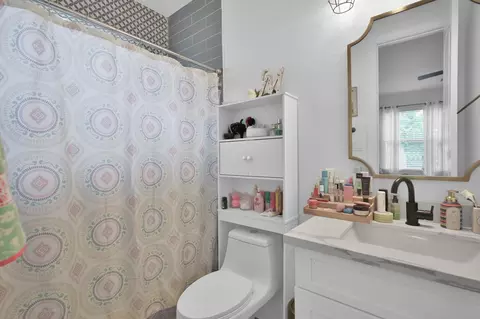 Bath - 4792 W Fork Blvd, Conroe, TX 77304 photo 3 of 5