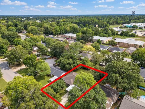 View/Area - 707 Hildred Ave, Conroe, TX 77303 photo 3 of 5