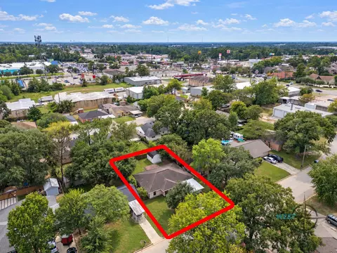 View/Area - 707 Hildred Ave, Conroe, TX 77303 photo 4 of 5