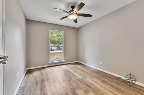 Other - 707 Hildred Ave, Conroe, TX 77303 photo 5 of 9
