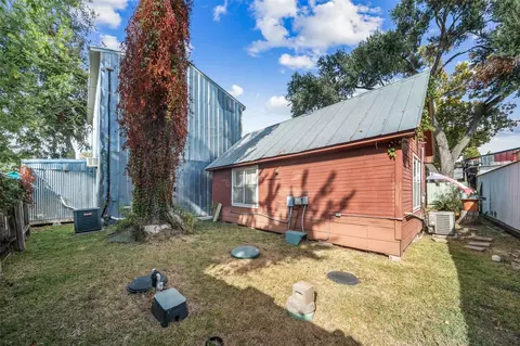 Exterior - 26407 Preston Ave, Spring, TX 77373 photo 5 of 8