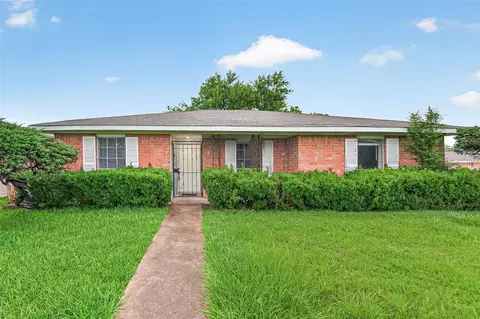3102 Knotty Oaks Trl, Houston, TX 77045