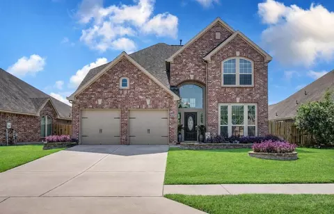 2939 Driftwood Bend Dr, Fresno, TX 77545