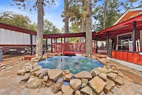 11941 W Hollyhill Dr, Plantersville, TX 77363