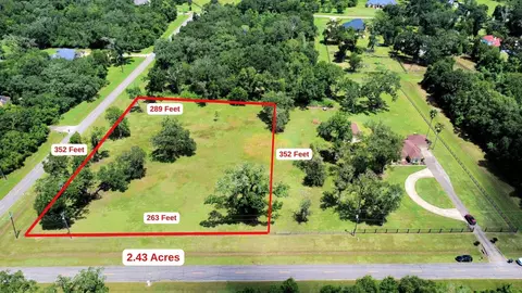 17303 Hamill Dr, Rosharon, TX 77583