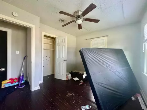 Bedroom - 112 Cravens Dr, Silsbee, TX 77656 photo 3 of 3