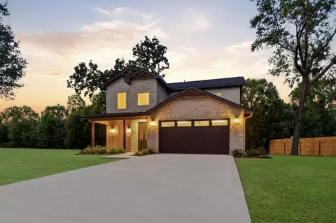 533 Candlelight Ln, Livingston, TX 77351