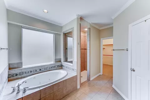 Bath - 20722 Windrose Bend Dr, Spring, TX 77379 photo 2 of 6