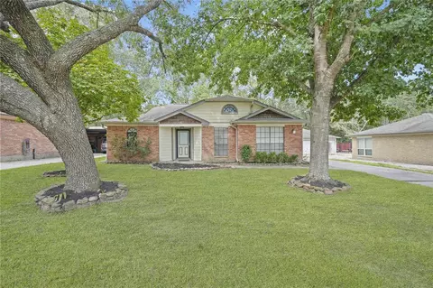 25203 Holyoke Ln, Spring, TX 77373 photo 1