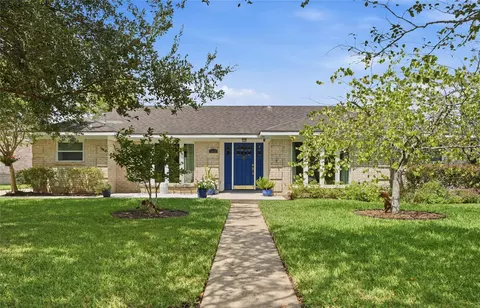 1908 Acacia St, League City, TX 77573