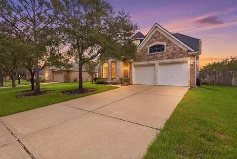 13806 Cove Landing Ln, Rosharon, TX 77583
