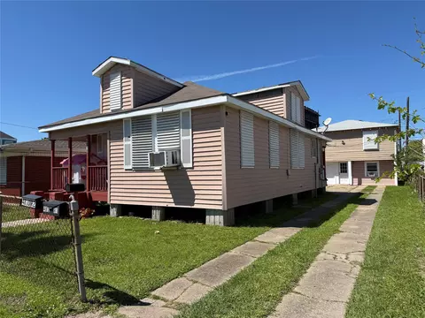 4810 Avenue K, Galveston, TX 77551