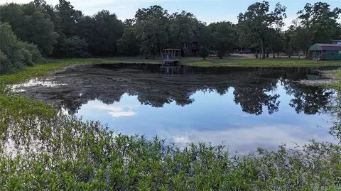 3190 Settlers Ln, Madisonville, TX 77864