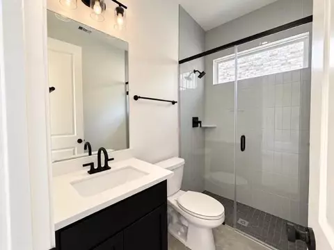 Bath - 3593 Hidden Hickory Dr, Spring, TX 77386 photo 2 of 2