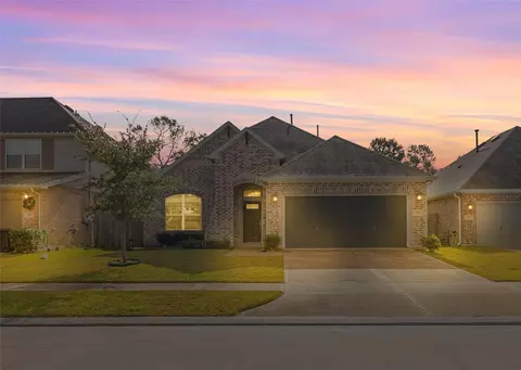 455 Beach Rose Xing, Crosby, TX 77532