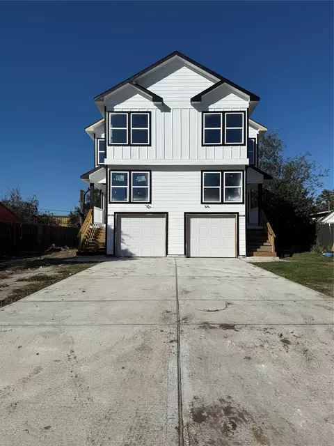 5519 Osprey Dr #A/B, Houston, TX 77048