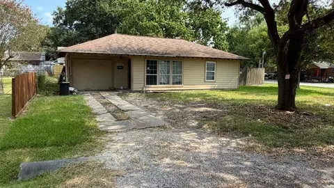 11213 Oswego St, Houston, TX 77029