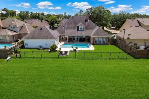 6180 Sheridan Oaks Dr, Beaumont, TX 77706