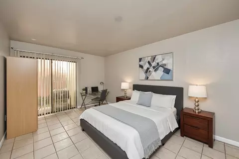 10075 Westpark Dr #42, Houston, TX 77042