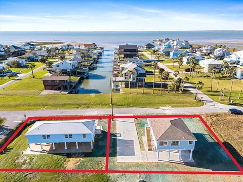 3903 2nd St, Galveston, TX 77554