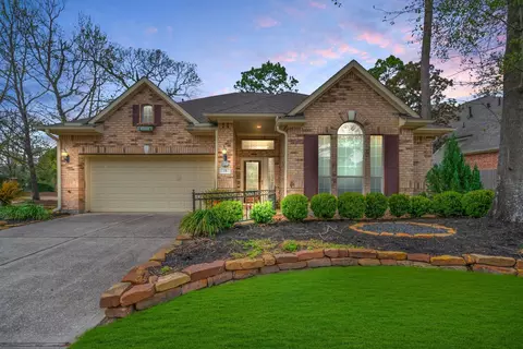 15 E Royal Mews, Conroe, TX 77384