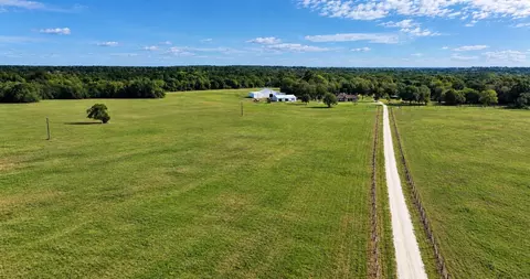 7396 County Road 204, Plantersville, TX 77363