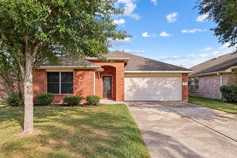 15014 Summer Sunset Dr, Humble, TX 77396