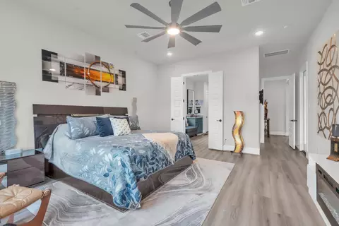 Bedroom - 9727 Greenridge View Dr, Willis, TX 77318 photo 2 of 4
