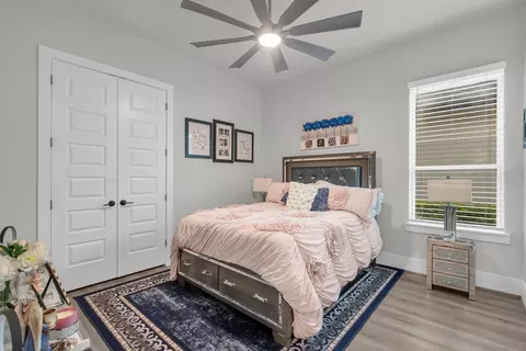 Bedroom - 9727 Greenridge View Dr, Willis, TX 77318 photo 3 of 4