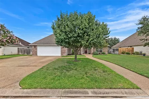 4906 Park Row Pl, Bryan, TX 77802
