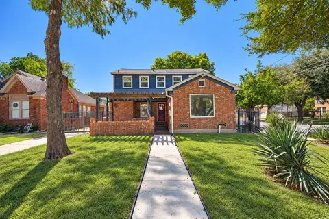 2402 Barbee St, Houston, TX 77004