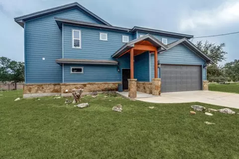 443 Big Bend Dr, Canyon Lake, TX 78133