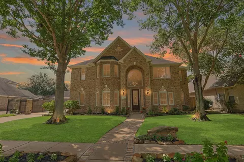 17806 W Copper Lakes Dr, Houston, TX 77095