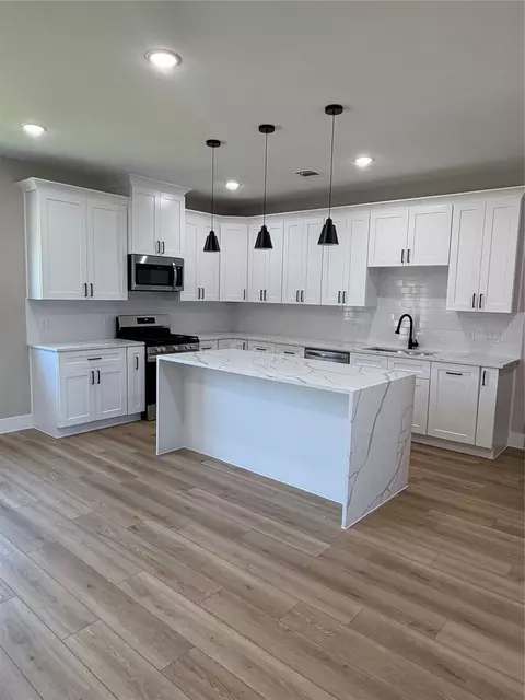 Kitchen - 2507 Martinas Ct, Spring, TX 77388 photo 2 of 2