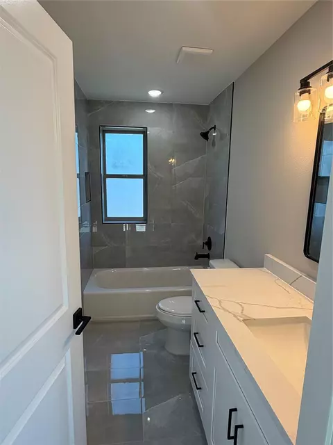Bath - 2507 Martinas Ct, Spring, TX 77388 photo 8 of 8