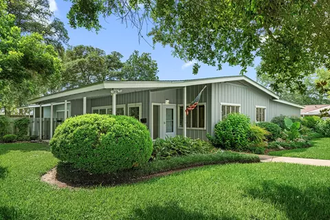 1908 Milam St, Columbus, TX 78934