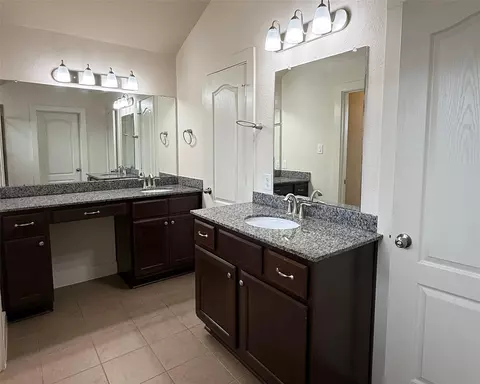 Bath - 20607 Alfonso Ct, Spring, TX 77388 photo 2 of 4