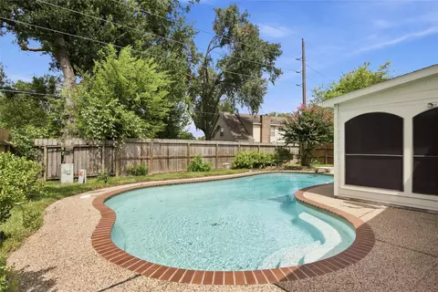 11123 Rippling Meadows Dr, Houston, TX 77064