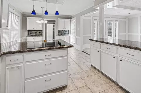 Kitchen - 16118 Hexham Dr, Spring, TX 77379 photo 3 of 3