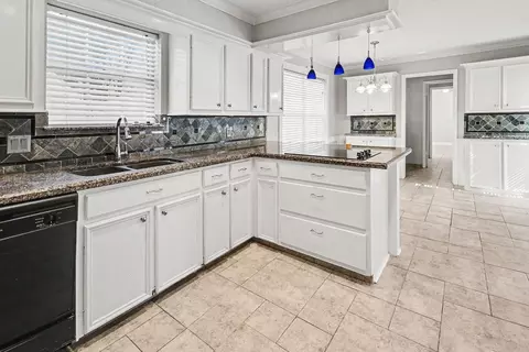 Kitchen - 16118 Hexham Dr, Spring, TX 77379 photo 1 of 3