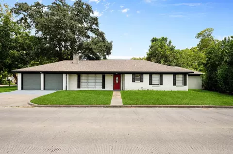 509 N Winfree St, Dayton, TX 77535