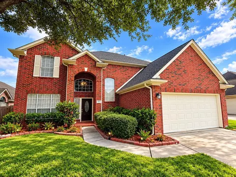 707 S Marathon Way, Stafford, TX 77477