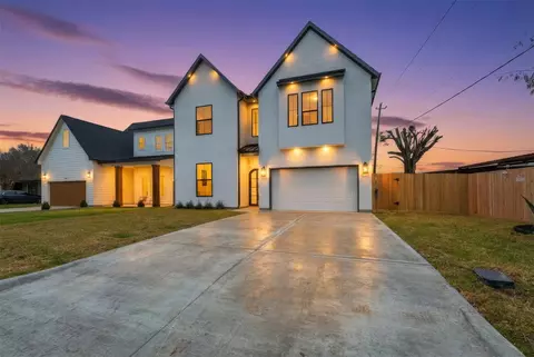 204 Milwaukee St, Houston, TX 77009