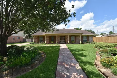 19323 Lockridge Dr, Spring, TX 77373 photo 1