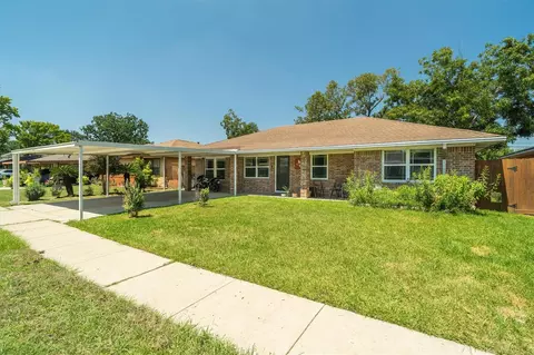 811 Globe St, Houston, TX 77034