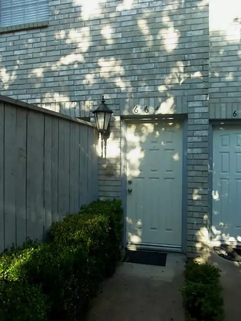 664 Wilcrest #664, Houston, TX 77042