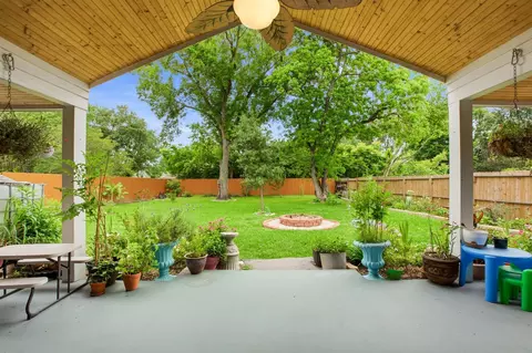 3451 Golders Green Dr, Houston, TX 77082