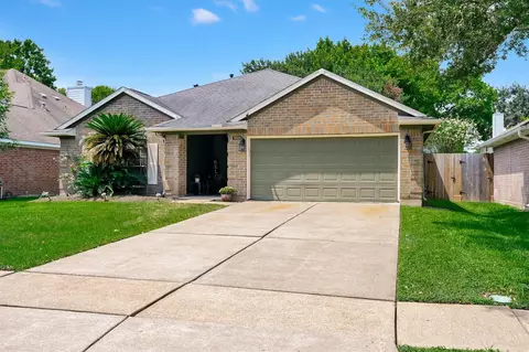 3034 Millers Oak Ln, Sugar Land, TX 77498