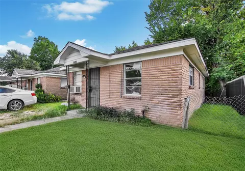 2310 Kabee St, Houston, TX 77020